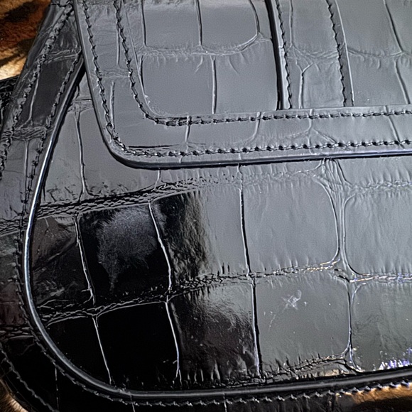 Versace
Greca goddess leather mini bag - Picture 6 of 11